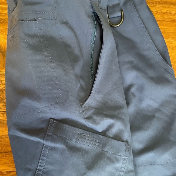 L.L. Bean Navy Blue Youth Ski Pants - Picture 10 of 11